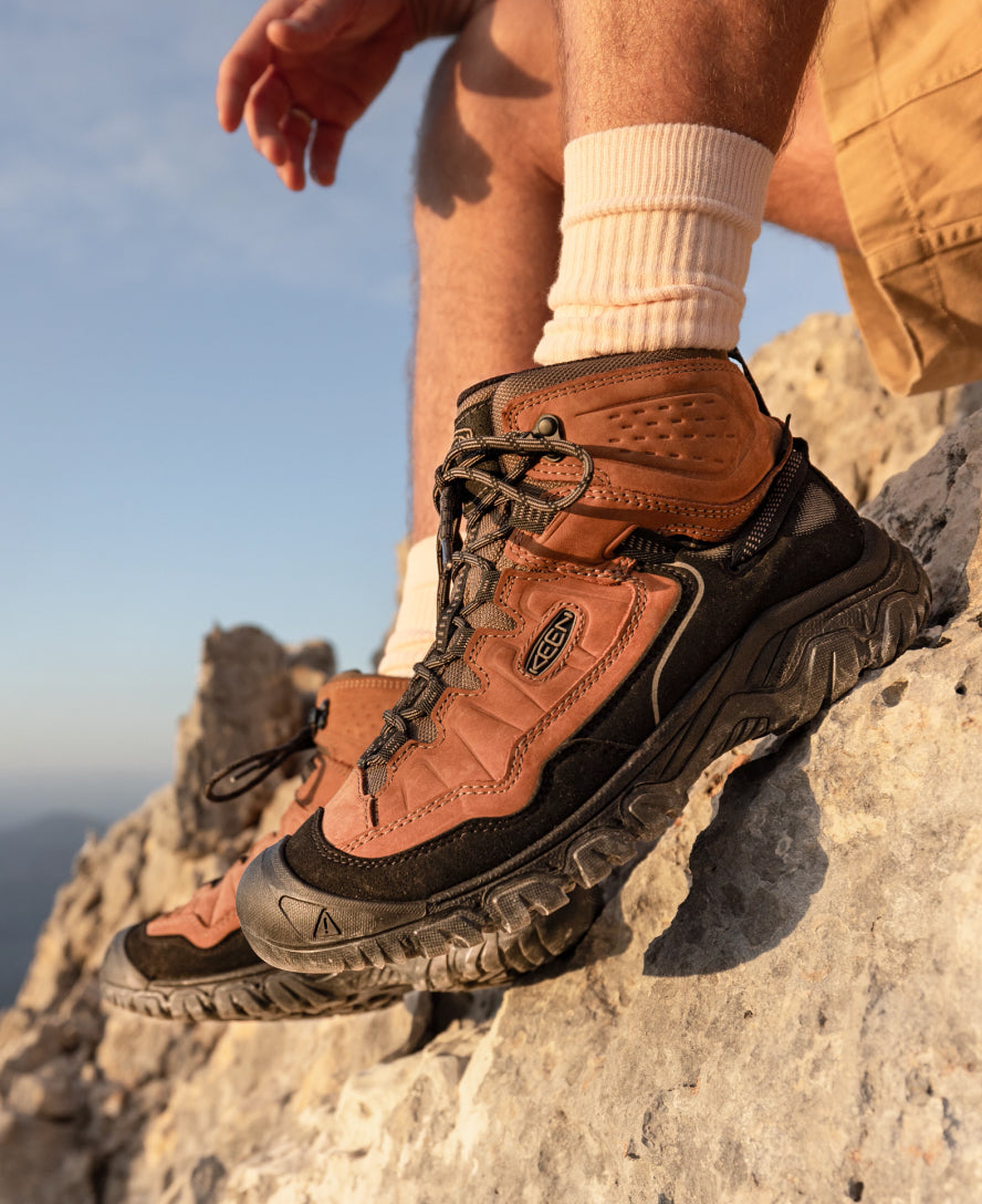 Men's Targhee IV Waterproof Hiking Boot Coyote/Gold Flame / Keen Online