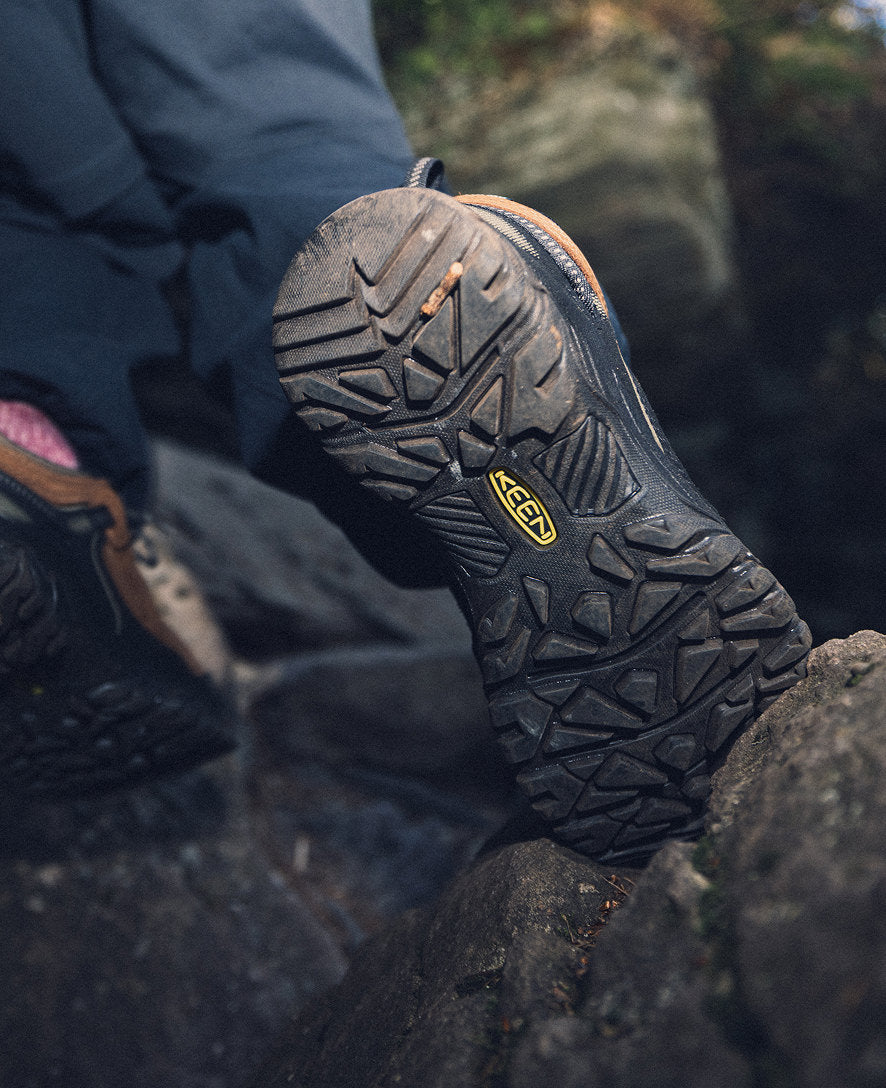 Men's Targhee IV Waterproof Hiking Shoe Bison/Black / Keen Online