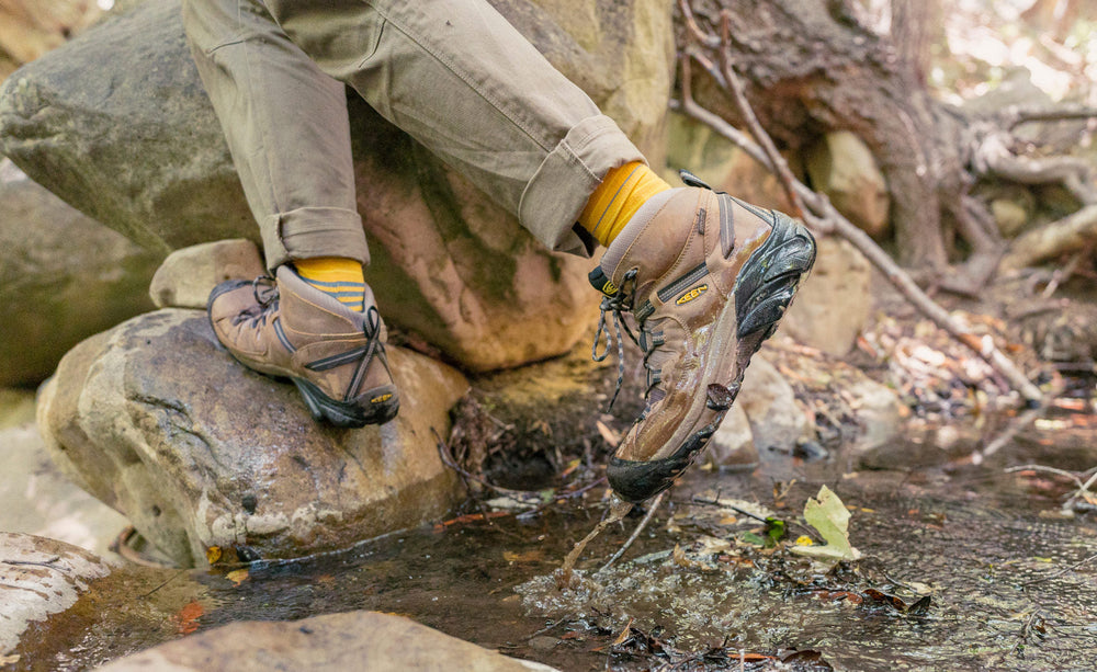 Men's Targhee II Mid Waterproof Hiking Boots Canteen/Dark Olive / Keen For sale