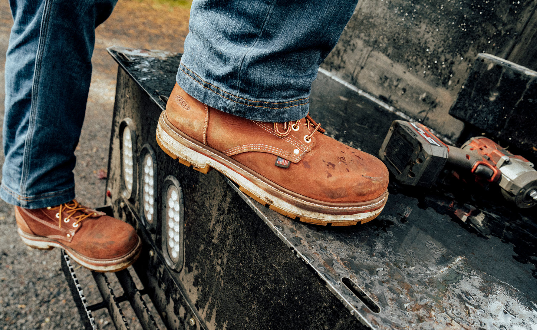 Men's Liberty 6" Waterproof 90° Heel Boot (Carbon Toe) Bombay Brown/Gum / Keen Sale