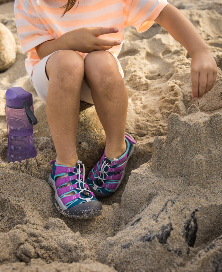 Little Kids' Newport Boundless Sandal Black/Precious Blue | Keen Discount